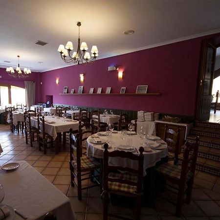 La Hosteria De オロペサ エクステリア 写真